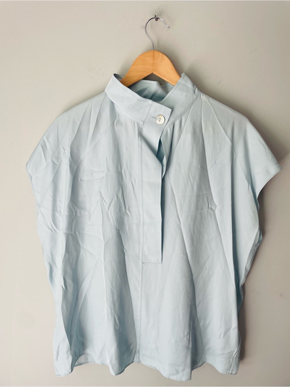 Vince Silk Blend Twill Short Sleeve Blouse